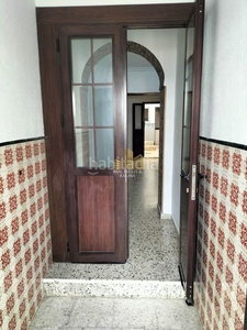 Casa en venta en avda. antonio mairena, 2 dormitorios. en Alcalá de Guadaira