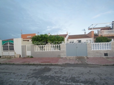 Casa en venta en Jardín del Mar, Torrevieja