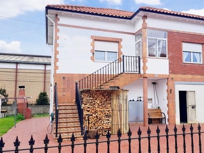 Casa en venta en Santa María de Cayón
