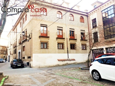 Piso en alquiler en Plaza Mayor - San Agustín de 4 habitaciones con terraza y garaje