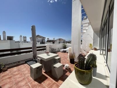 Piso en venta en Guadalobón, Estepona