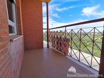 Piso en venta en Linares