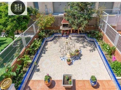 Venta Casa adosada La Canonja. Con terraza 288 m²