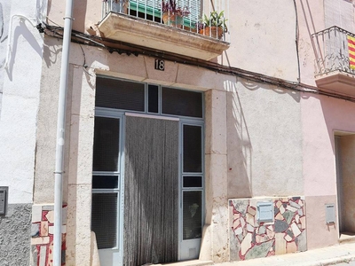 Venta Casa rústica en Carrer Entença Ulldecona. Buen estado 185 m²