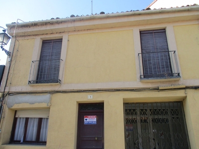 Venta de casa en Tudela de Duero