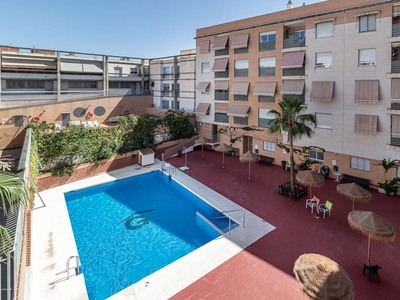Venta de piso con piscina y terraza en Genil - Cervantes (Granada), Camino bajo de huetor