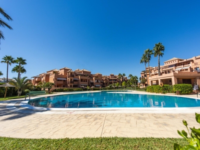 Venta de piso con piscina y terraza en Motril, Playa Granada