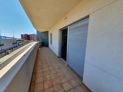 Venta de piso con terraza en Distrito Ciudad Alta (Las Palmas G. Canaria), Las Palmas de Gran Canaria