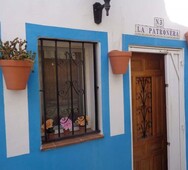 Apartamento de alquiler en Calle Muchamiel, Casco Antiguo - Sta. Cruz - Ayuntamiento