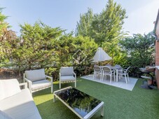 Casa de 278 m² con 50 m² de jardín en venta en Aravaca