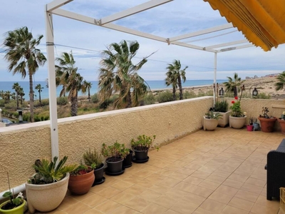 Alquiler Piso Alicante - Alacant. Piso de tres habitaciones Segunda planta con terraza
