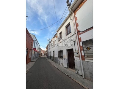 CASA DE DOS PLANTAS EN CEDILLO DEL CONDADO