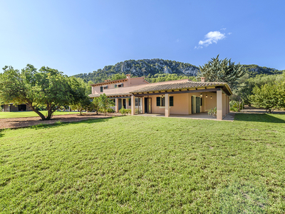 Encantadora casa de campo con piscina y vistas en Esporles, Mallorca