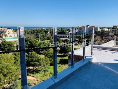 Modernos Apartamentos en Urbanización con Piscina en La Zenia