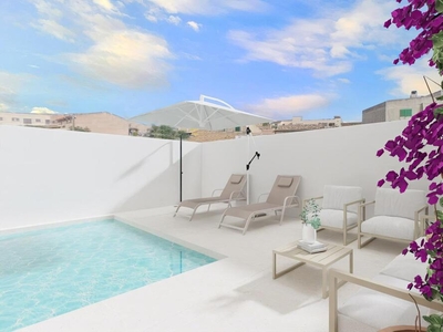 Nueva promoción de una moderna casa con piscina en Portol