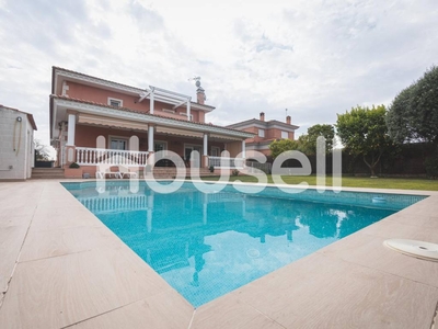 Venta Casa unifamiliar en Golf Guadiana Badajoz. Buen estado con terraza 402 m²