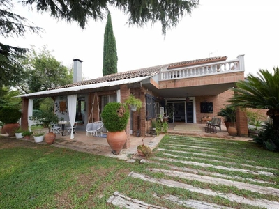 Venta Casa unifamiliar L'Ametlla del Vallès. Buen estado con terraza 750 m²