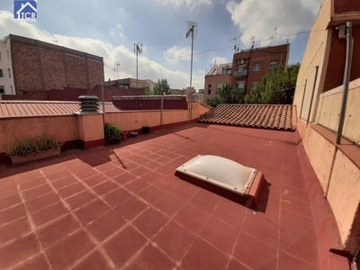 Venta Casa unifamiliar Sabadell. Con terraza 128 m²