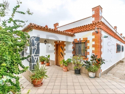 Venta Casa unifamiliar Sant Pere de Ribes. Con terraza 237 m²