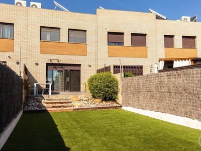 Venta Casa unifamiliar Vilanova i la Geltrú. Buen estado 192 m²