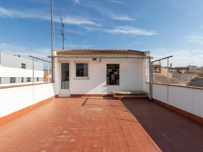 Venta Chalet en Carrer del Camí de Castellar Terrassa. Buen estado con terraza 226 m²