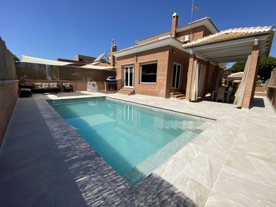 Venta de casa con piscina y terraza en Mazagon (Palos de la Frontera), El vigia