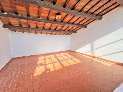 Venta de casa con terraza en Burriana