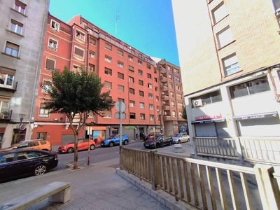 Venta Piso Bilbao. Piso de dos habitaciones en Calle zamakola. Buen estado octava planta