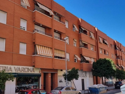Venta Piso Córdoba. Piso de tres habitaciones Tercera planta con terraza