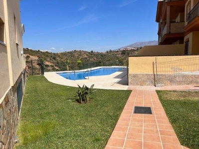 Venta Piso en Calle de Mijas de el Faro. Mijas. Muy buen estado planta baja plaza de aparcamiento calefacción central