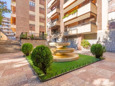 Venta Piso Salamanca. Piso de cuatro habitaciones Entreplanta plaza de aparcamiento con terraza calefacción central