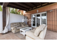 Casa pareada en venta en Calle Ibiza, nº 40 en La Zubia por 279.000 €