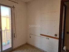 Piso con 3 habitaciones en Bítem Tortosa