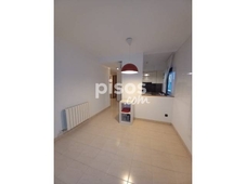 Piso en alquiler en Carrer d'Alemanya en Centre por 780 €/mes