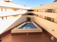 Piso segundo con 2 habitaciones, ascensor, piscina comunitaria, calefacción y aire acondicionado en Alcázares (Los)