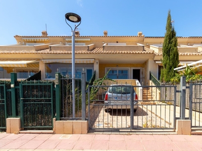 Adosado en venta en Punta Prima, Torrevieja, Alicante