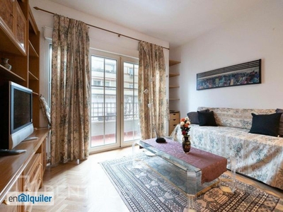 Apartamento con dos terrazas en calle María Teresa