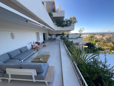 Apartamento en venta en Golden Mile, Marbella, Málaga