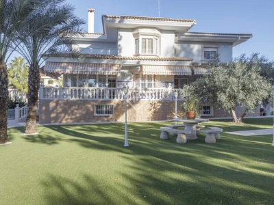 Casa / villa de 540m² en venta en La Eliana, Valencia