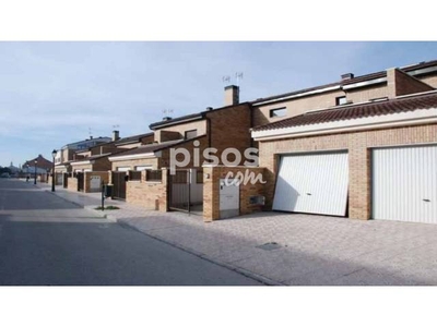 Chalet en venta en Calle Humanes