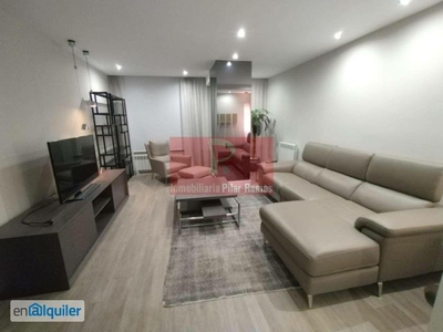 Precioso Apartamento con 2 dormitorio, salón, cocina y 2 baños.Comunidad incluida.Zona Burgo Nuevo. totalmente amueblado