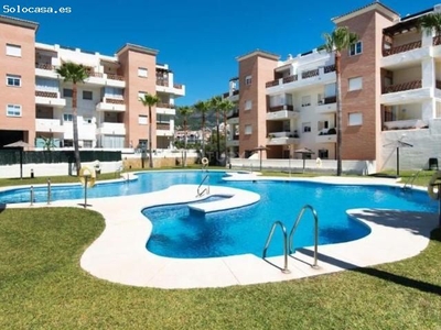 SE VENDE BONITO APARTAMENTO DE ESQUINA CON VISTAS AL MAR Y AL GOLF EN BENALMADENA ZONA EL ARENAL