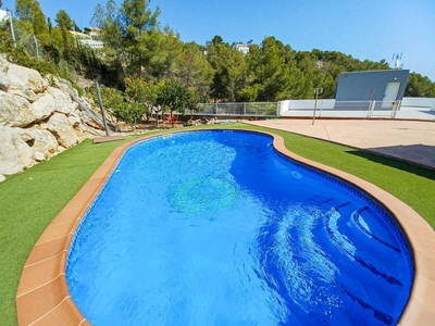 Venta de casa con piscina y terraza en Cunit, osta Cunit - Els Jardins - Els Rosers
