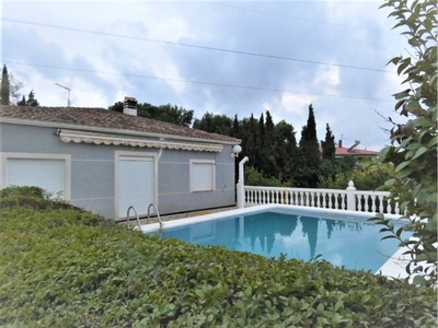 Venta de casa con piscina y terraza en San Vicente del Raspeig (Sant Vicent del Raspeig)