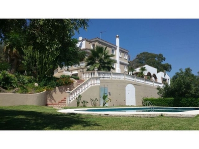 Villa en Venta en Estepona, Málaga