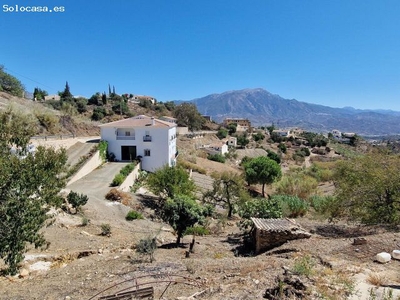 Villa en Venta en Viñuelas de Arriba, Málaga