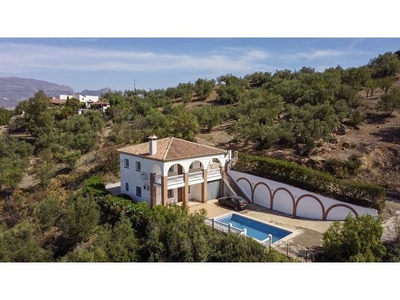 Villa en Venta en Viñuelas de Arriba, Málaga