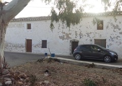 Casa con terreno en Arboleas