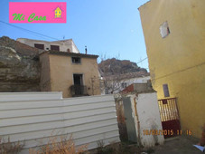 Casa con terreno en Calatayud