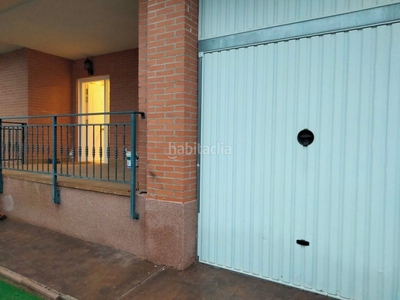Chalet con 4 habitaciones con parking y calefacción en Miraflores de la Sierra